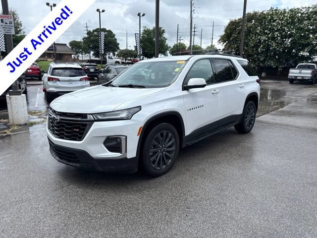 Used 2023 Chevrolet Traverse RS w/ LPO, 'HIT The Road' Package FWD image 7
