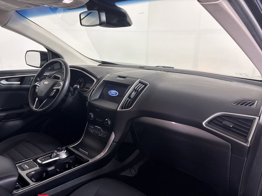 Used 2019 Ford Edge SEL image 13