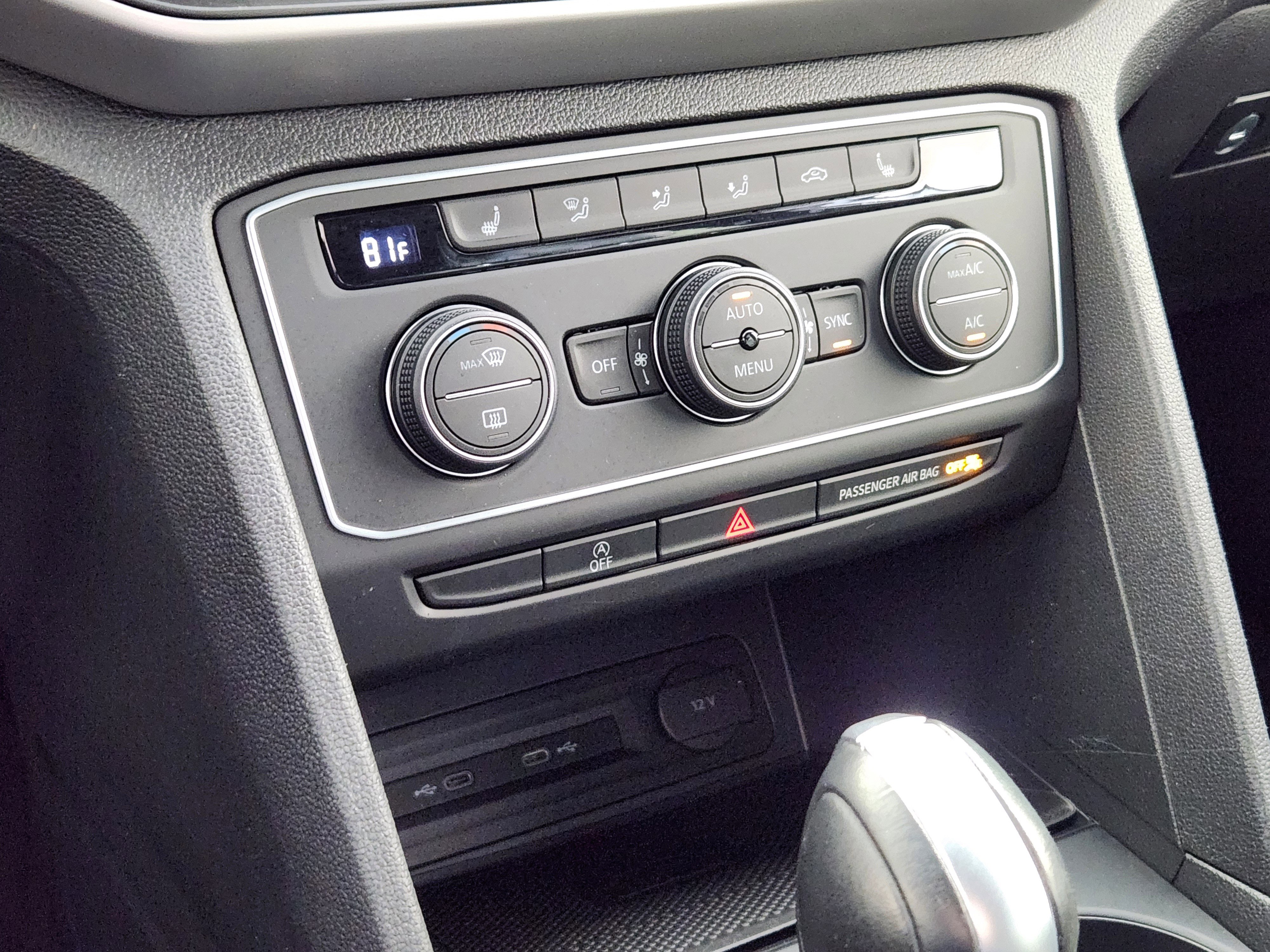 Used 2021 Volkswagen Atlas Cross Sport SE image 24