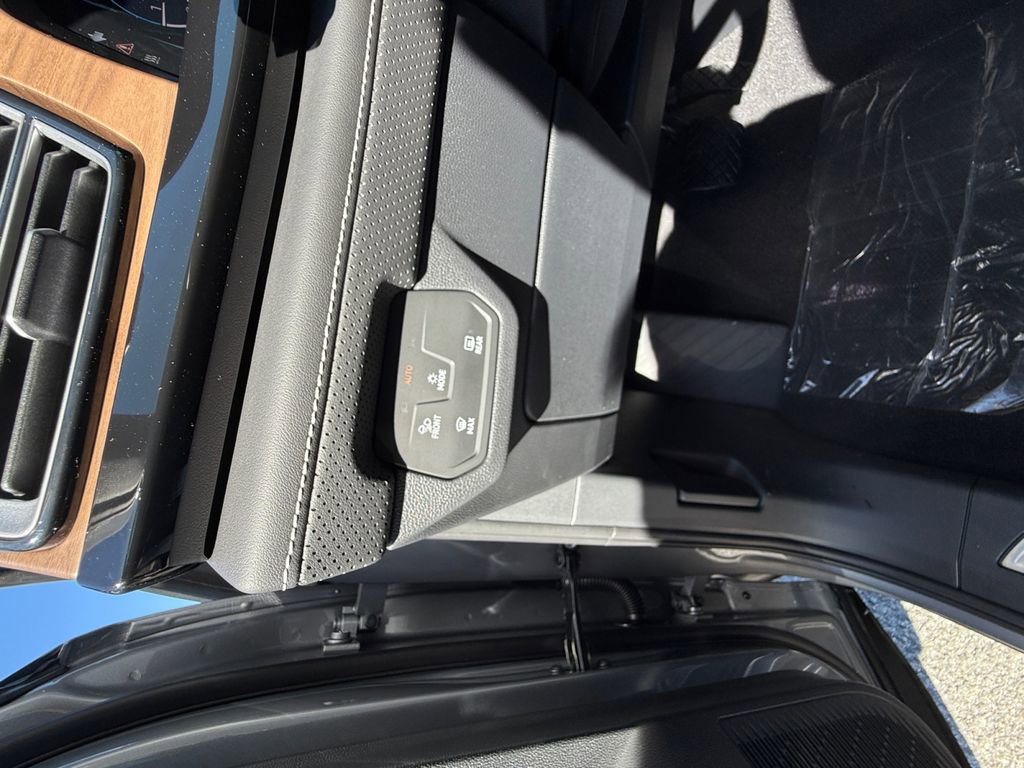 New 2026 Volkswagen Atlas SE image 27
