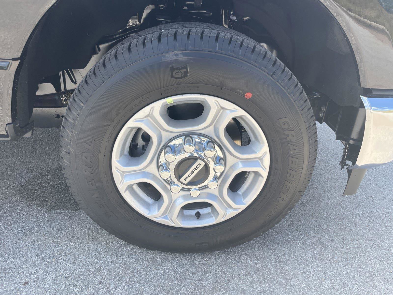 New 2026 Ford F350 XLT image 33