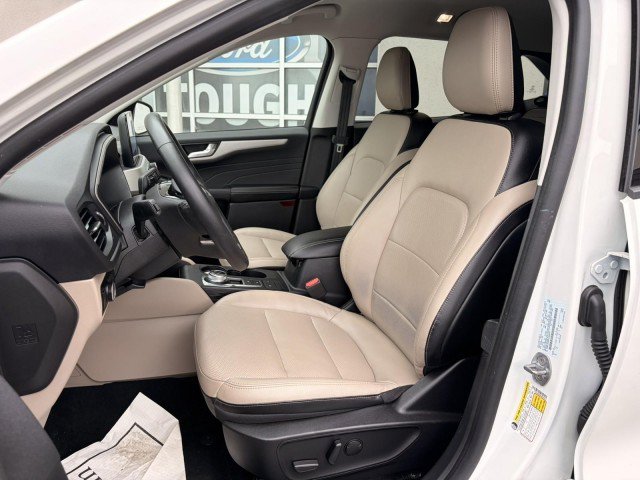 Used 2022 Ford Escape SEL AWD/4WD image 9