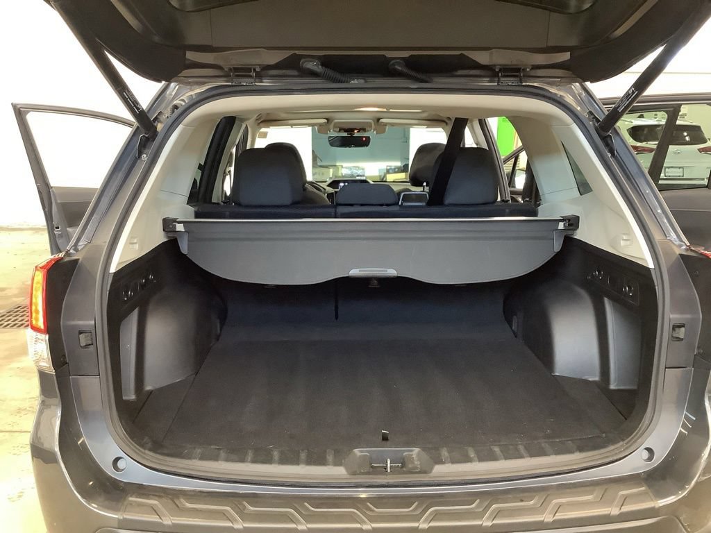 Used 2021 Subaru Forester Premium AWD/4WD image 17