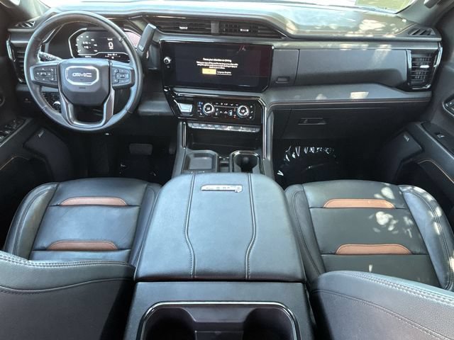 Used 2024 GMC Sierra 2500 AT4 w/ Technology Package AWD/4WD image 12
