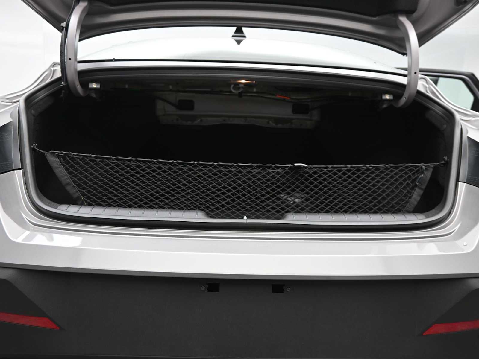 Certified 2025 Hyundai Elantra Sport image 23