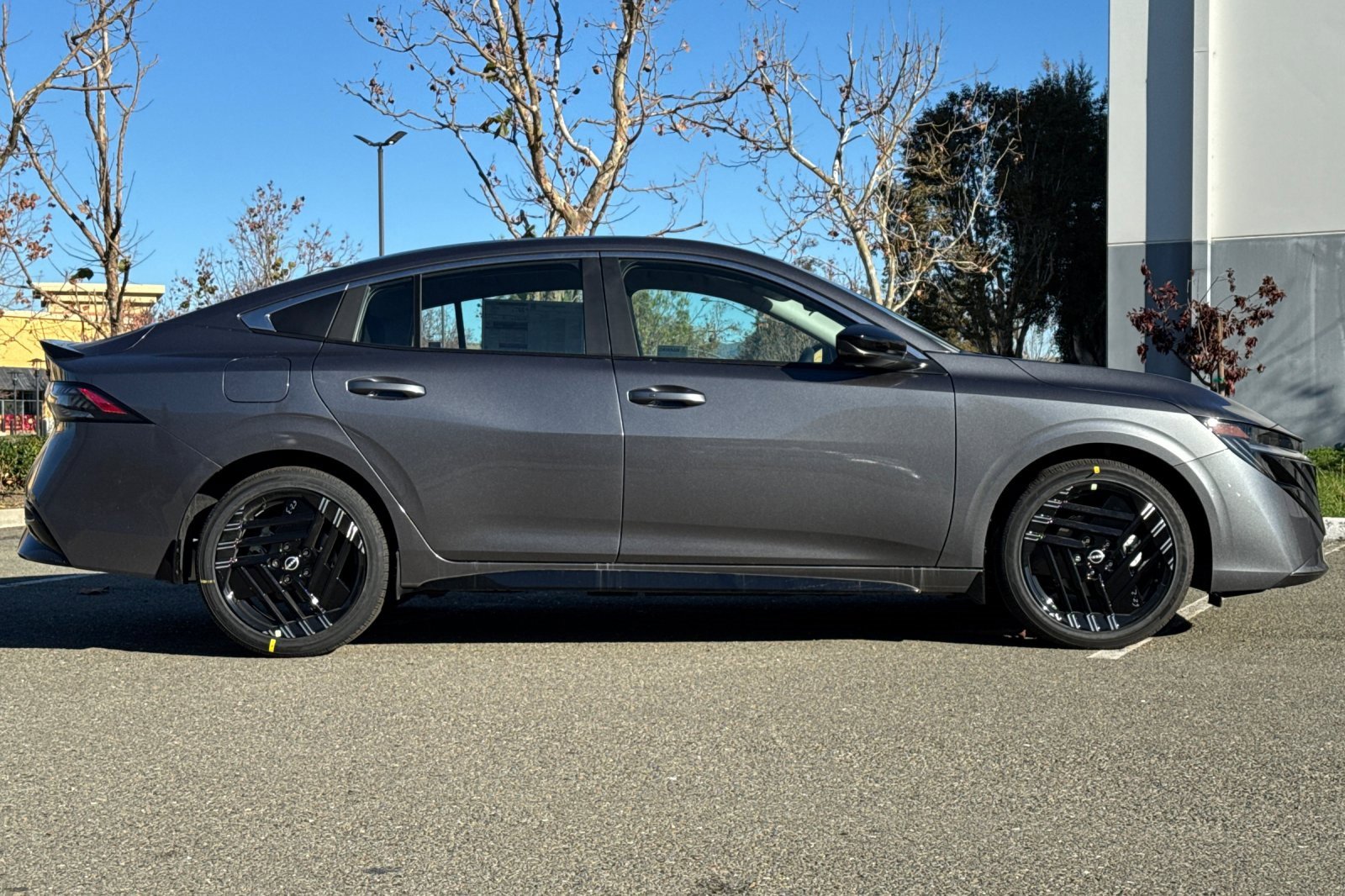 New 2026 Nissan Sentra SR w/ Floor Mat Package image 3