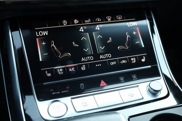Used 2020 Audi Q8 Prestige w/ Prestige Package image 19