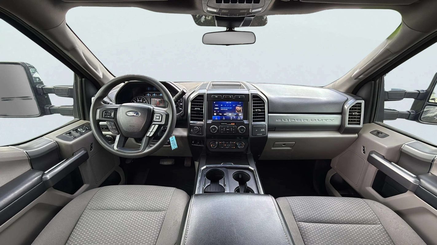 Used 2020 Ford F250 4x4 Crew Cab Super Duty image 9