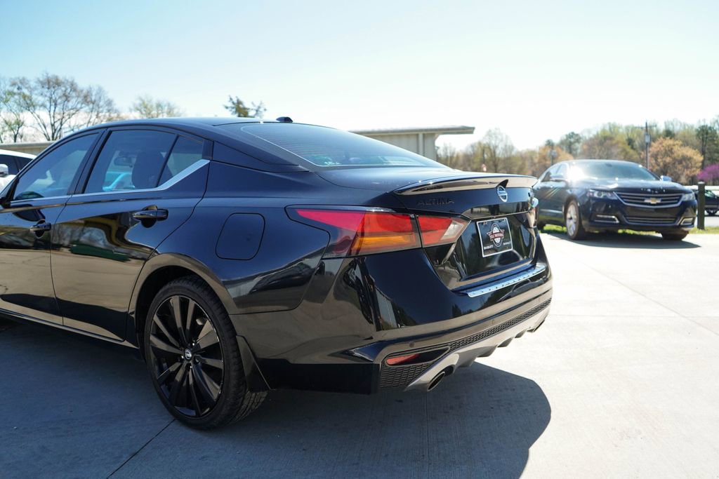 Used 2022 Nissan Altima 2.5 SR w/ Midnight Edition Package image 15
