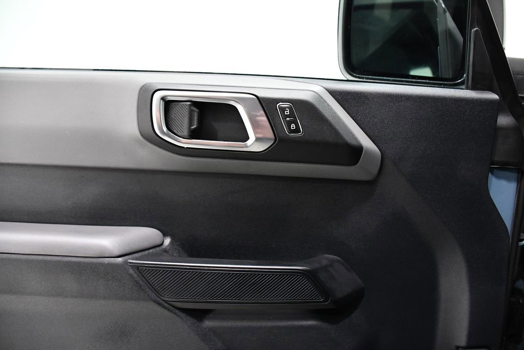 Used 2023 Ford Bronco Big Bend image 18