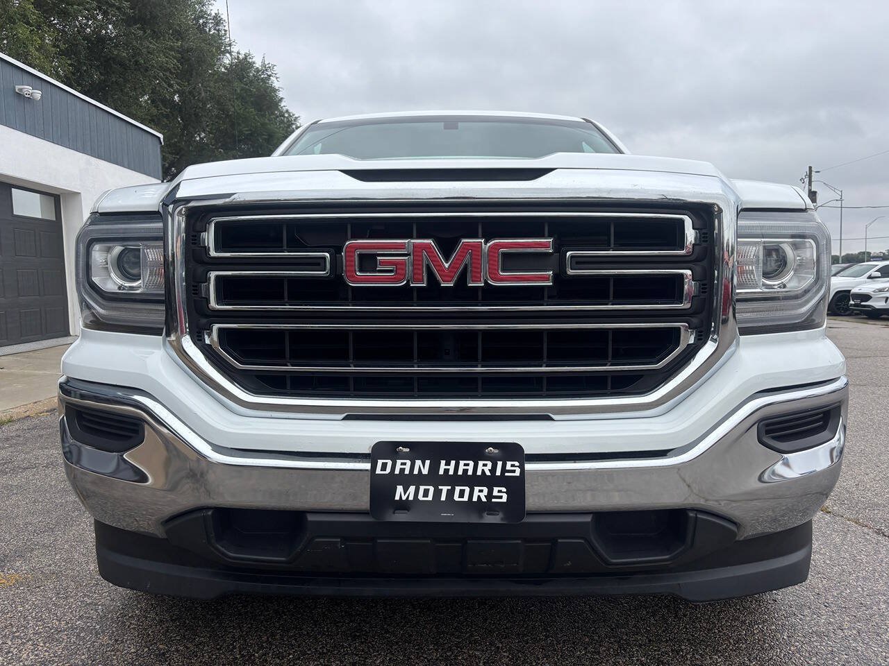 Used 2018 GMC Sierra 1500 2WD Regular Cab image 3