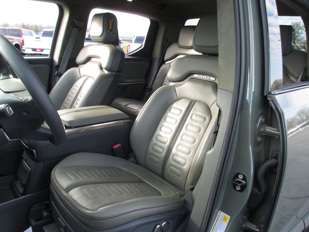 Used 2022 Rivian R1T Launch Edition image 21