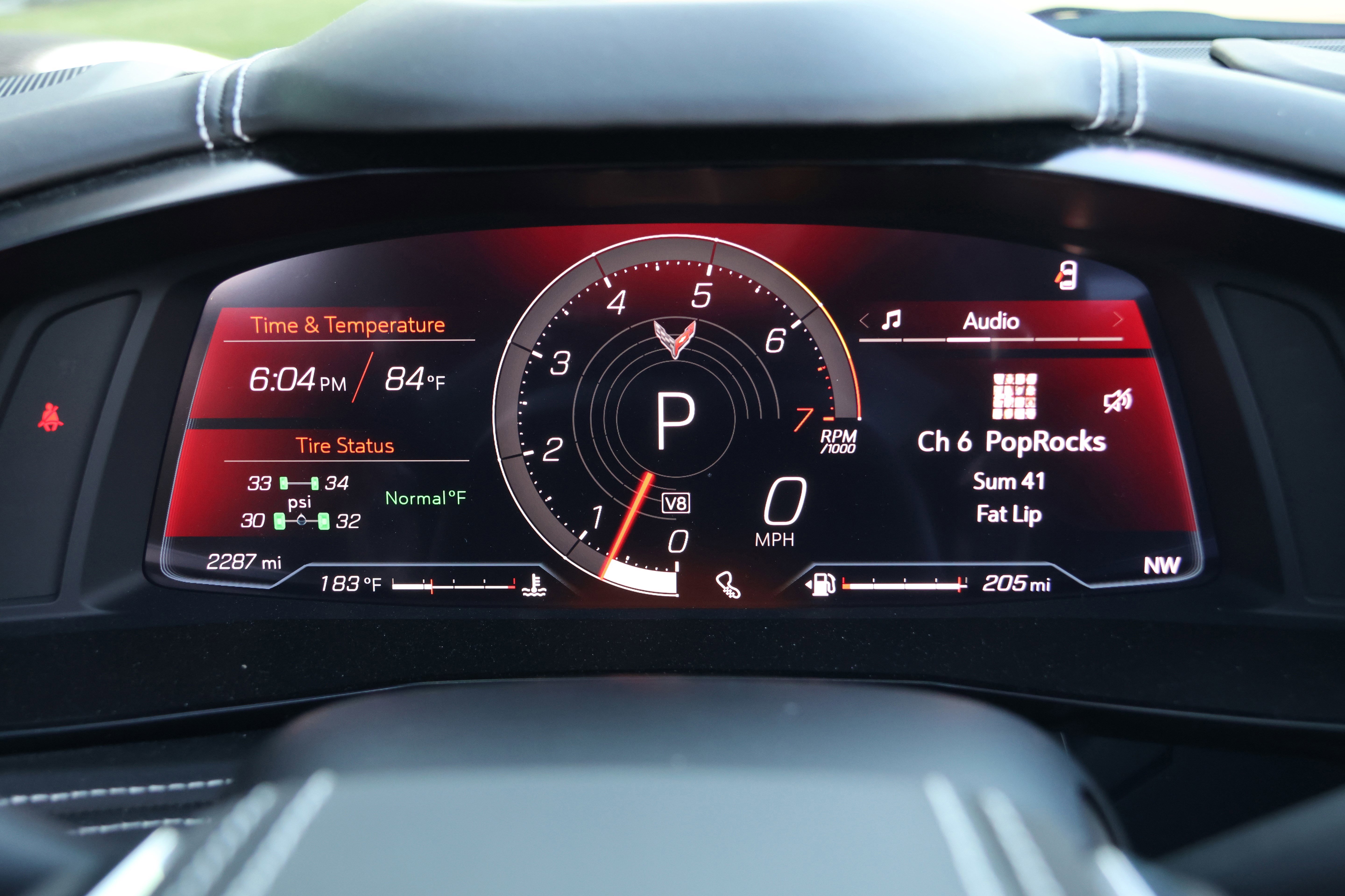 Used 2025 Chevrolet Corvette Stingray Premium Conv w/ Z51 Performance Package RWD image 21