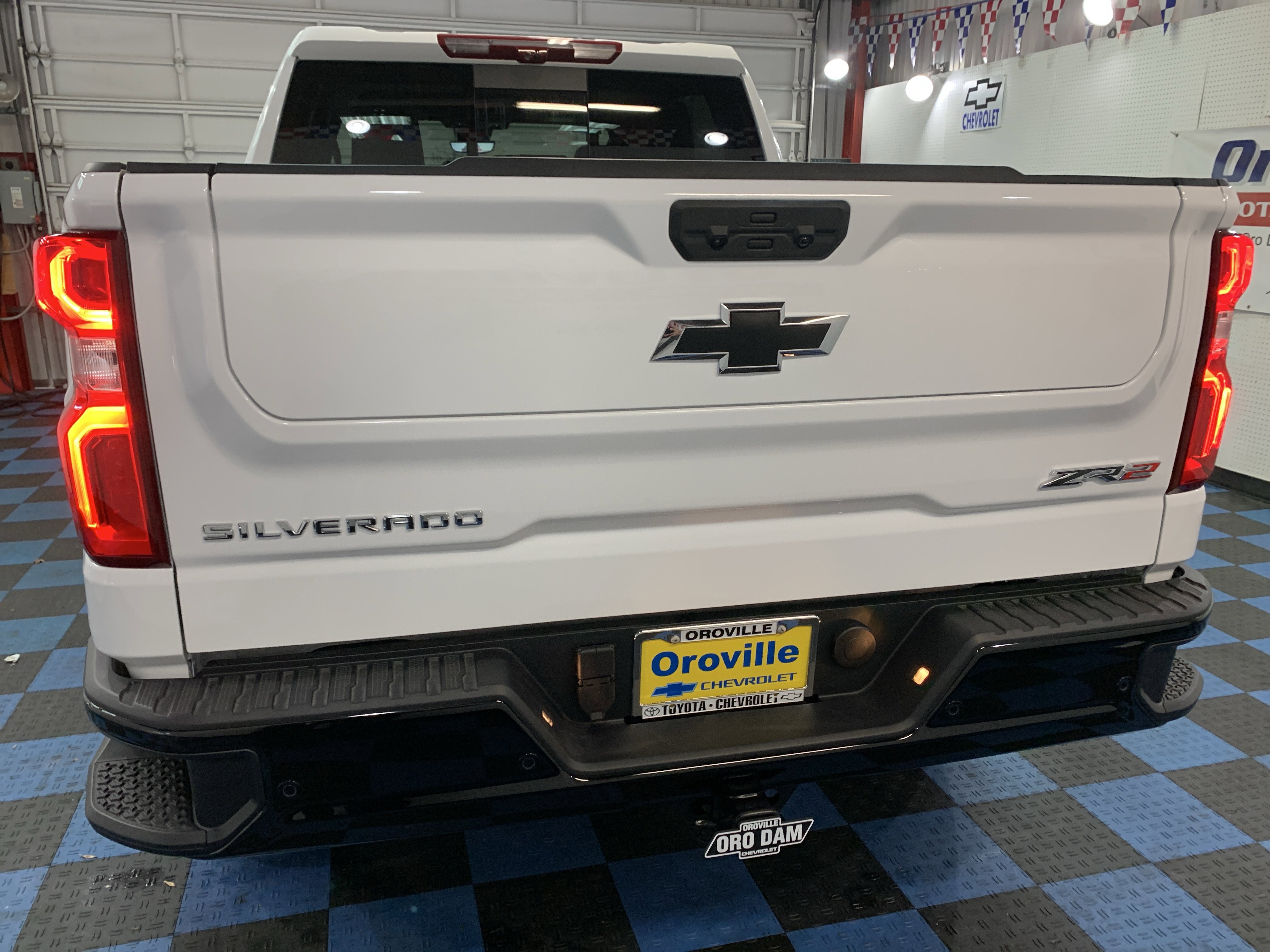 New 2025 Chevrolet Silverado 1500 ZR2 w/ Technology Package image 4