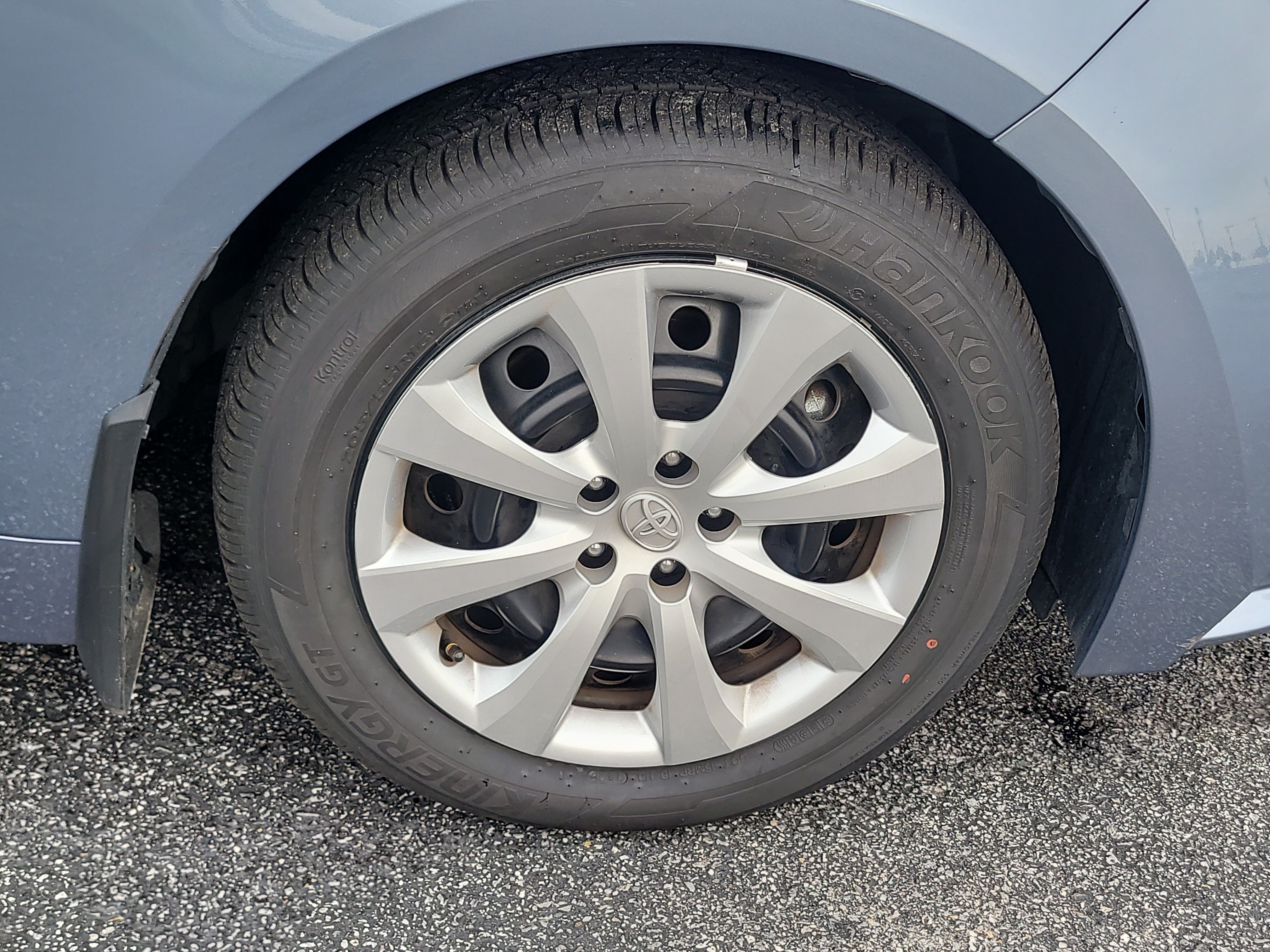 Certified 2025 Toyota Corolla LE FWD image 9
