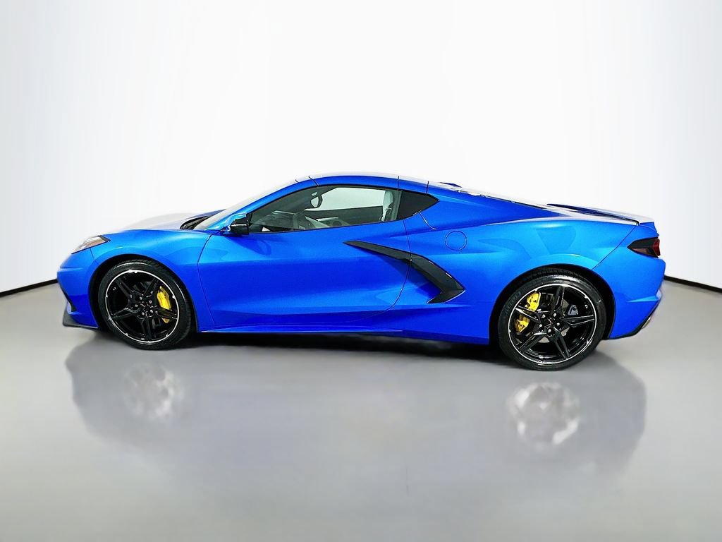 Used 2025 Chevrolet Corvette Stingray Preferred Cpe w/ 2LT RWD video 2