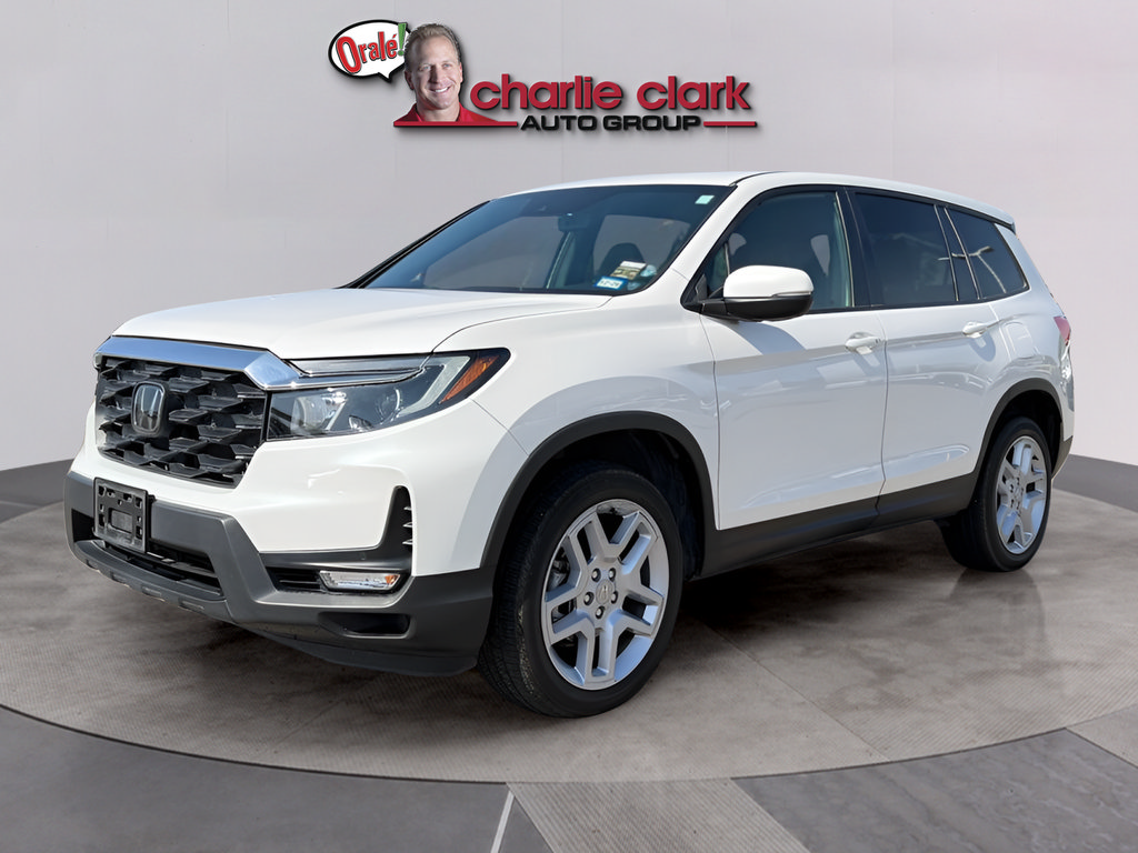 Used 2025 Honda Passport EX-L image 2