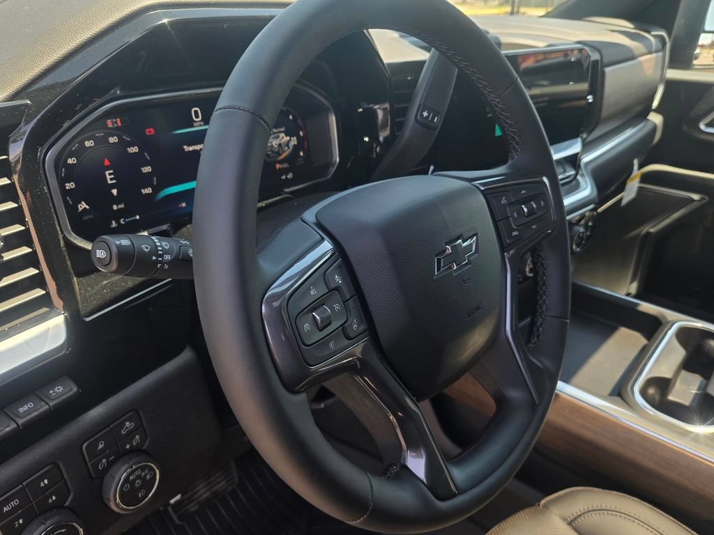 New 2026 Chevrolet Silverado 2500 High Country w/ Midnight Edition AWD/4WD image 17
