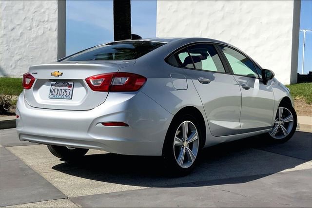 Used 2018 Chevrolet Cruze LS image 13
