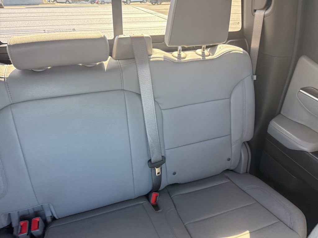 Used 2025 Chevrolet Silverado 1500 RST AWD/4WD image 16