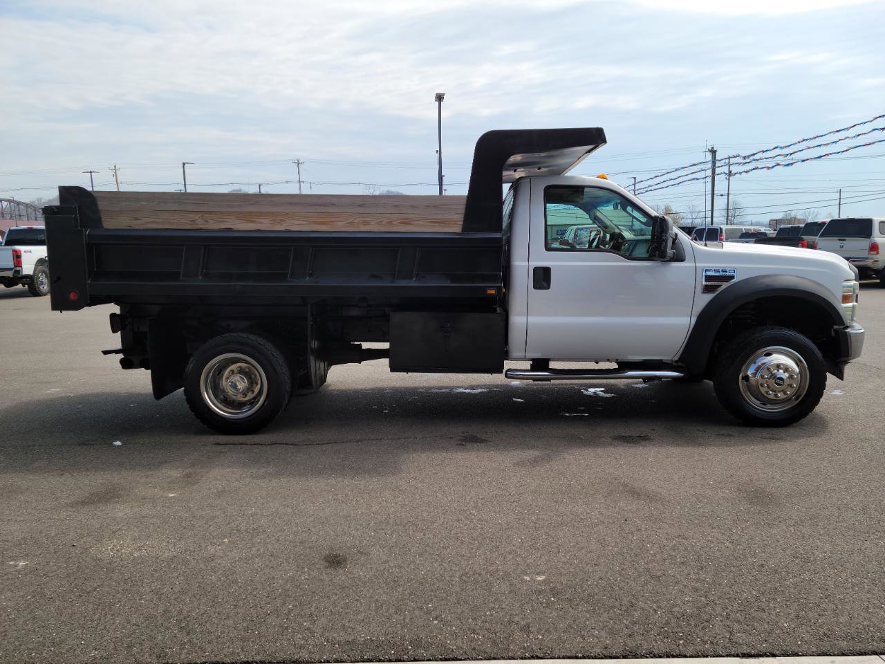 Used 2008 Ford F550 4x4 Regular Cab Super Duty image 14