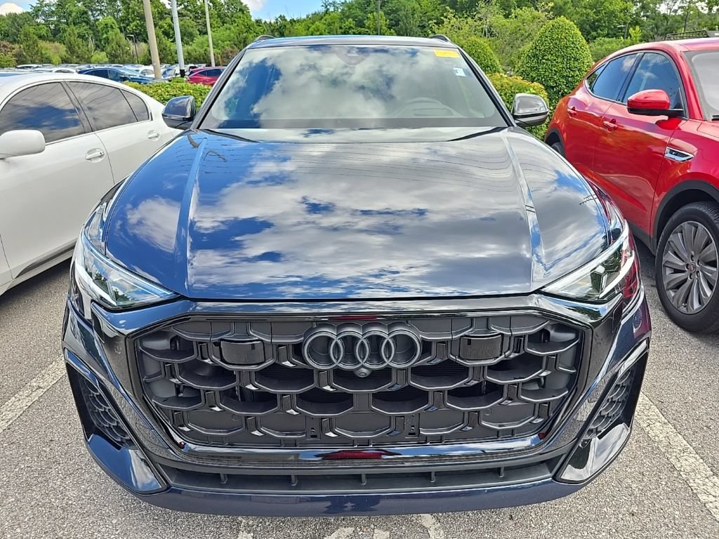 Used 2024 Audi SQ8 Prestige AWD/4WD image 3
