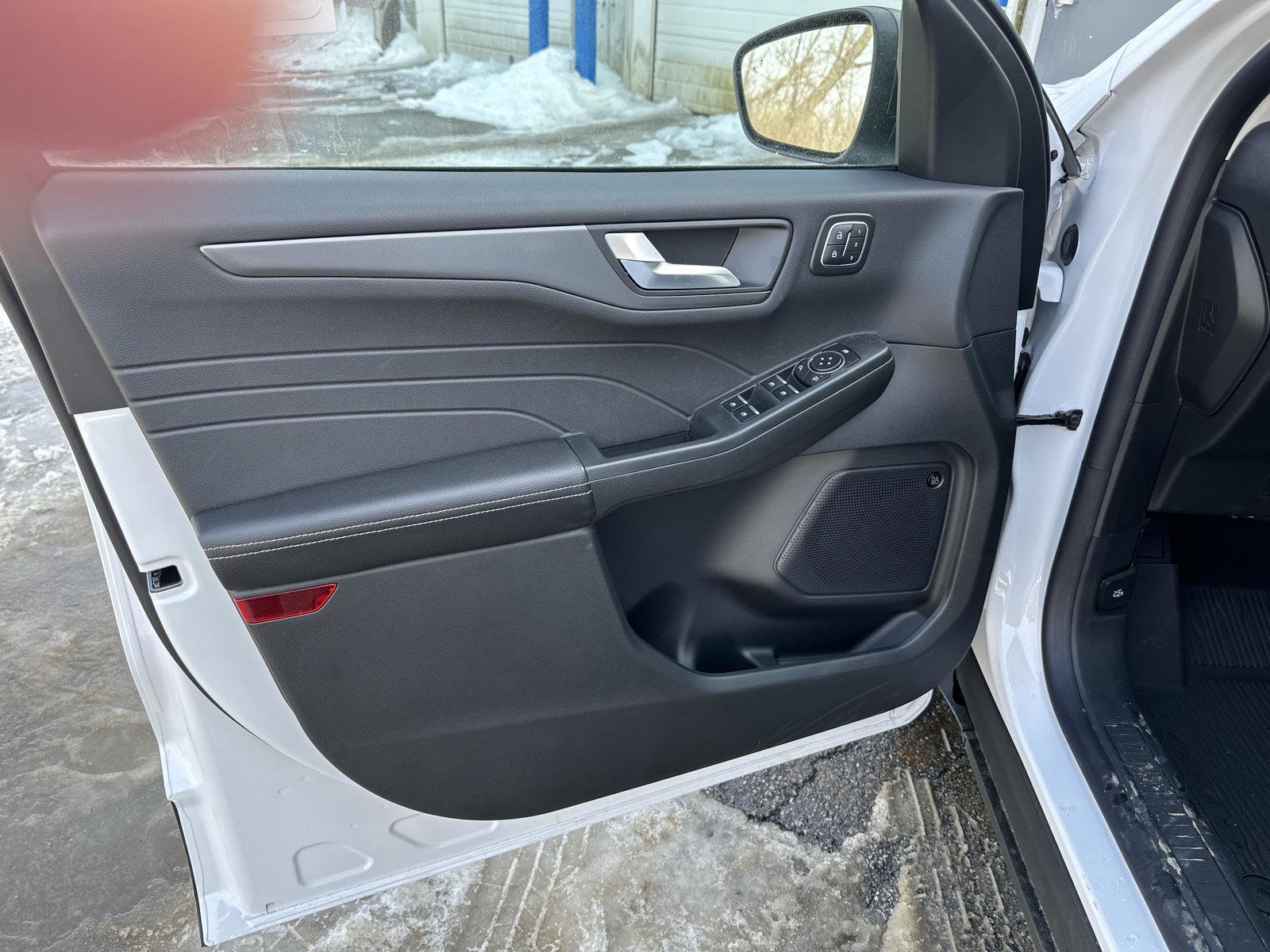 New 2025 Ford Escape SE image 6