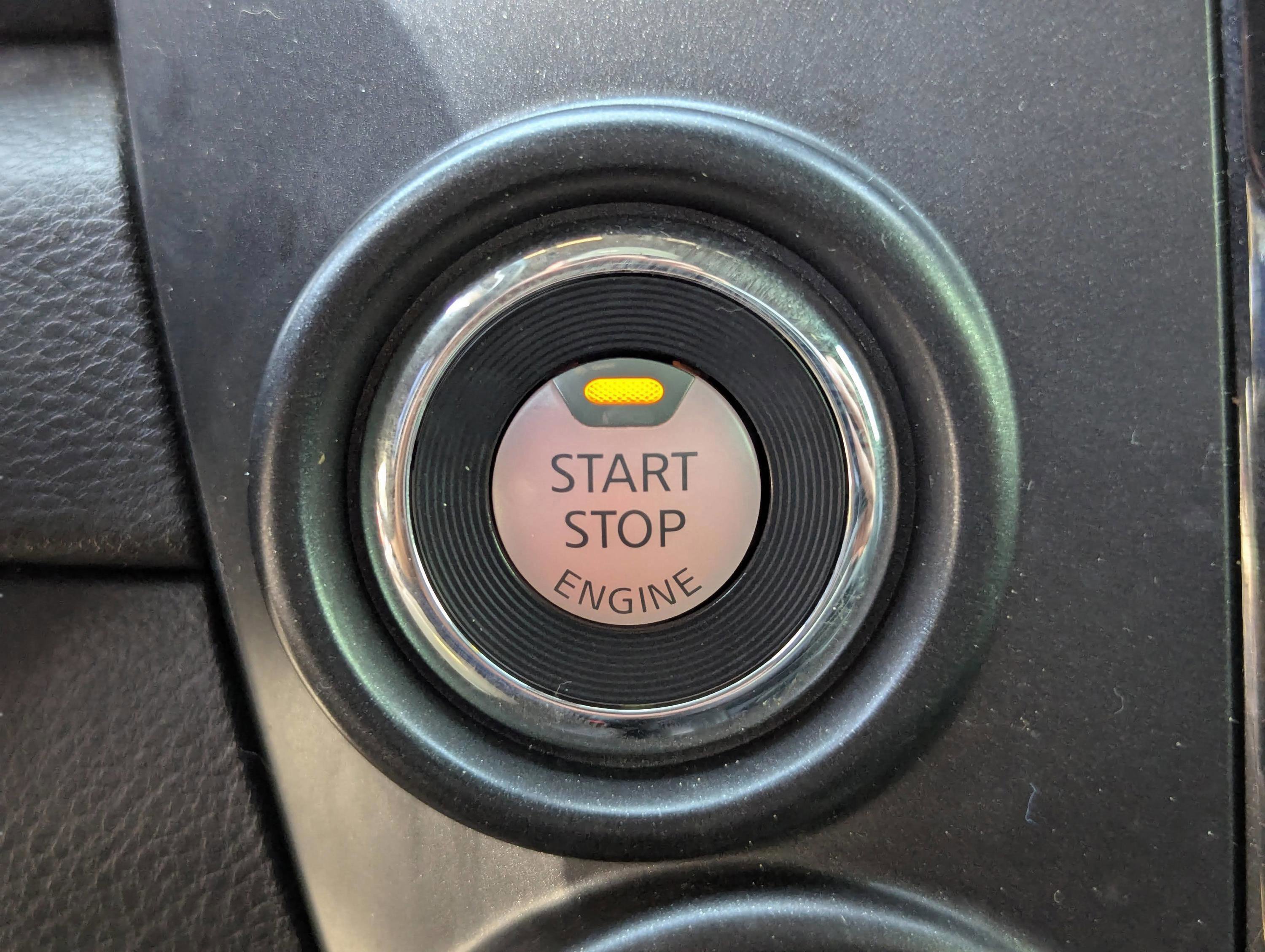 Used 2024 Nissan Titan PRO-4X w/ Pro-4x Convenience Package image 36