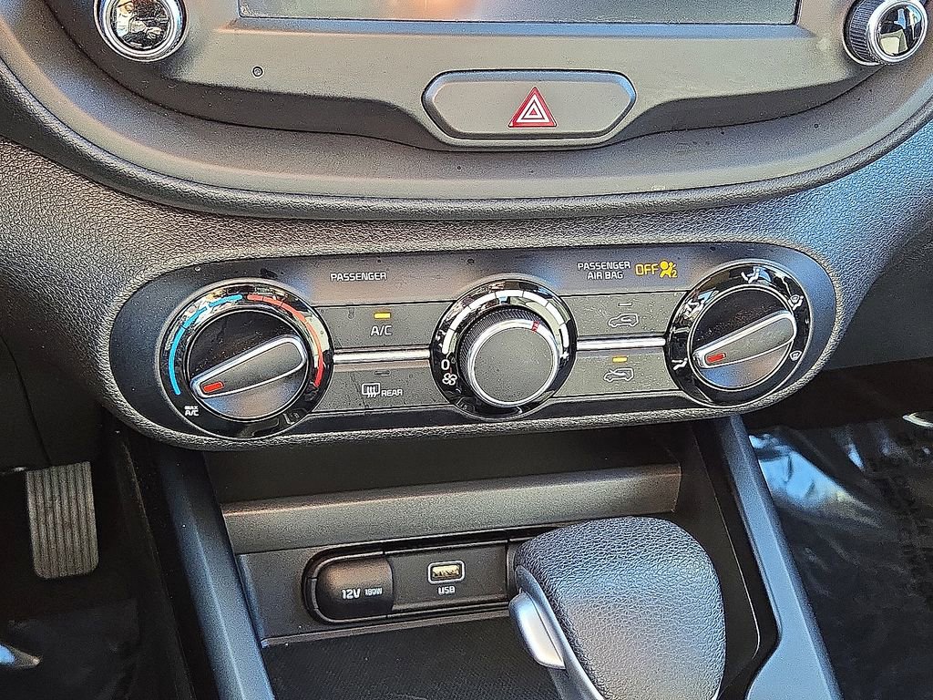 Used 2024 Kia Soul LX w/ Option Group 015 image 27