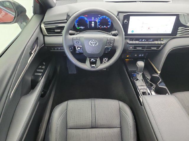 Used 2026 Toyota Camry XSE FWD image 17