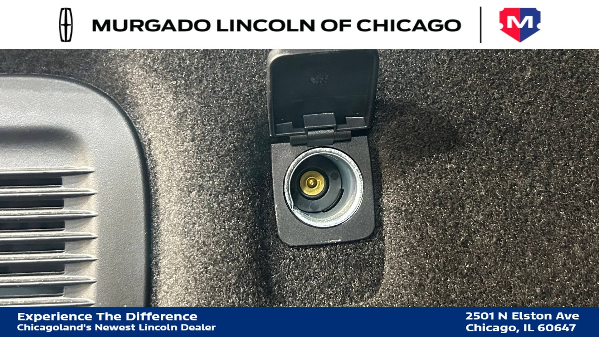 Used 2024 Lincoln Corsair AWD w/ Equipment Group 101A image 33