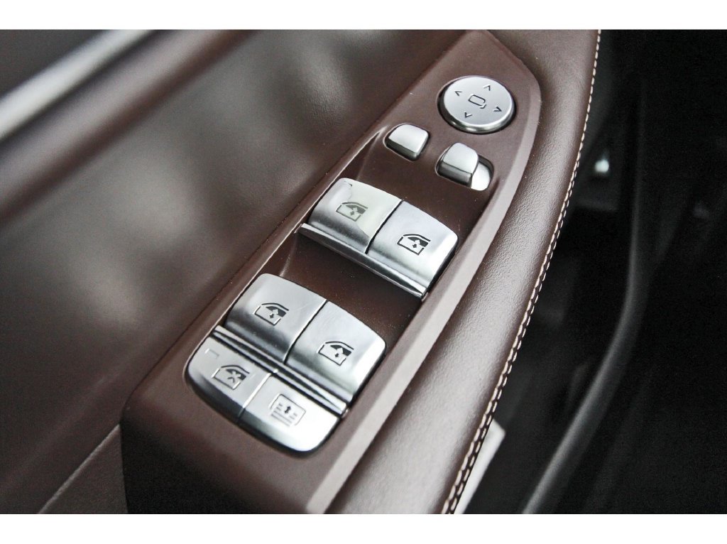Used 2022 BMW 750i xDrive w/ Executive Package AWD/4WD image 24