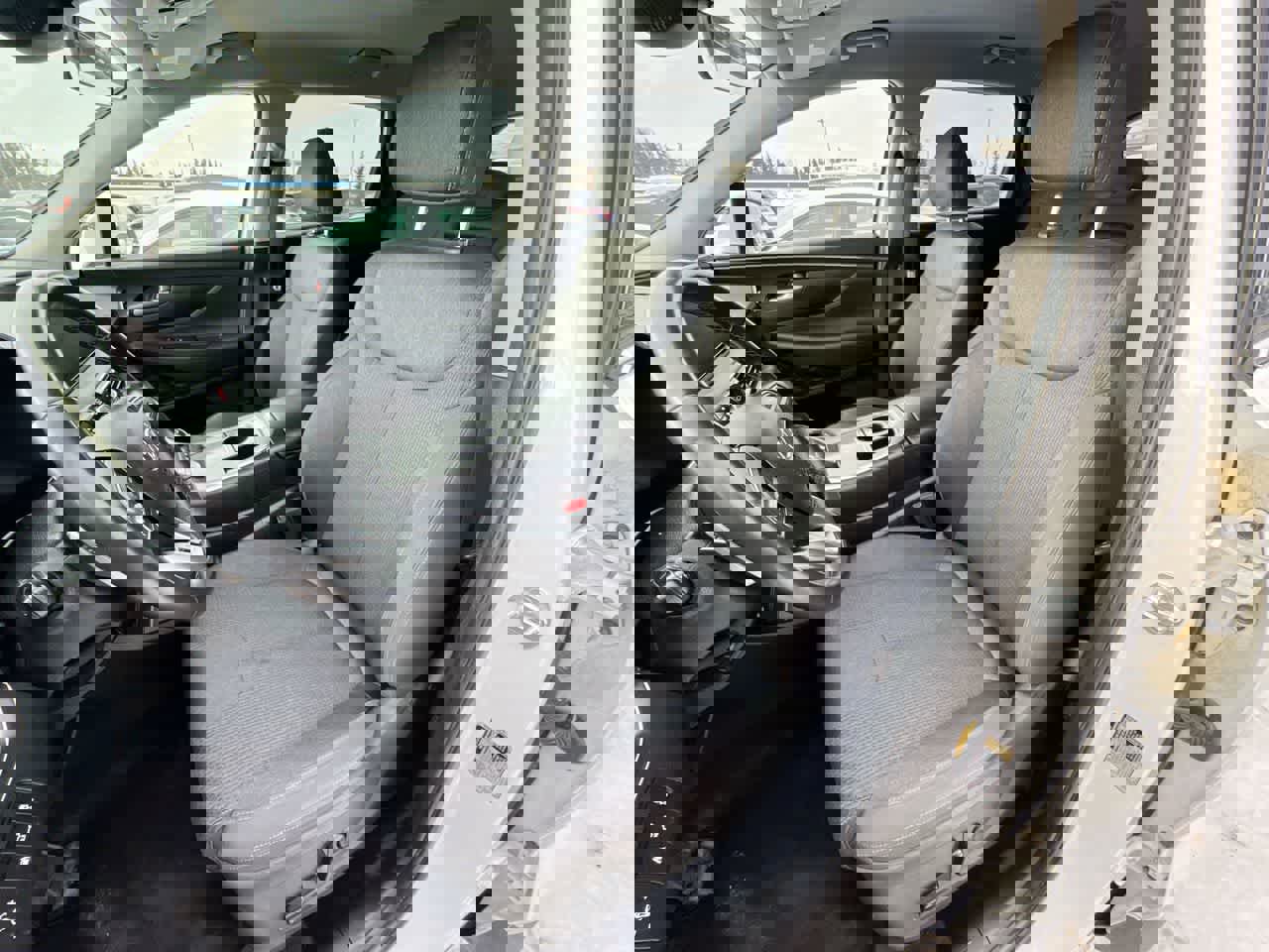 Used 2023 Hyundai Santa Fe SEL image 11