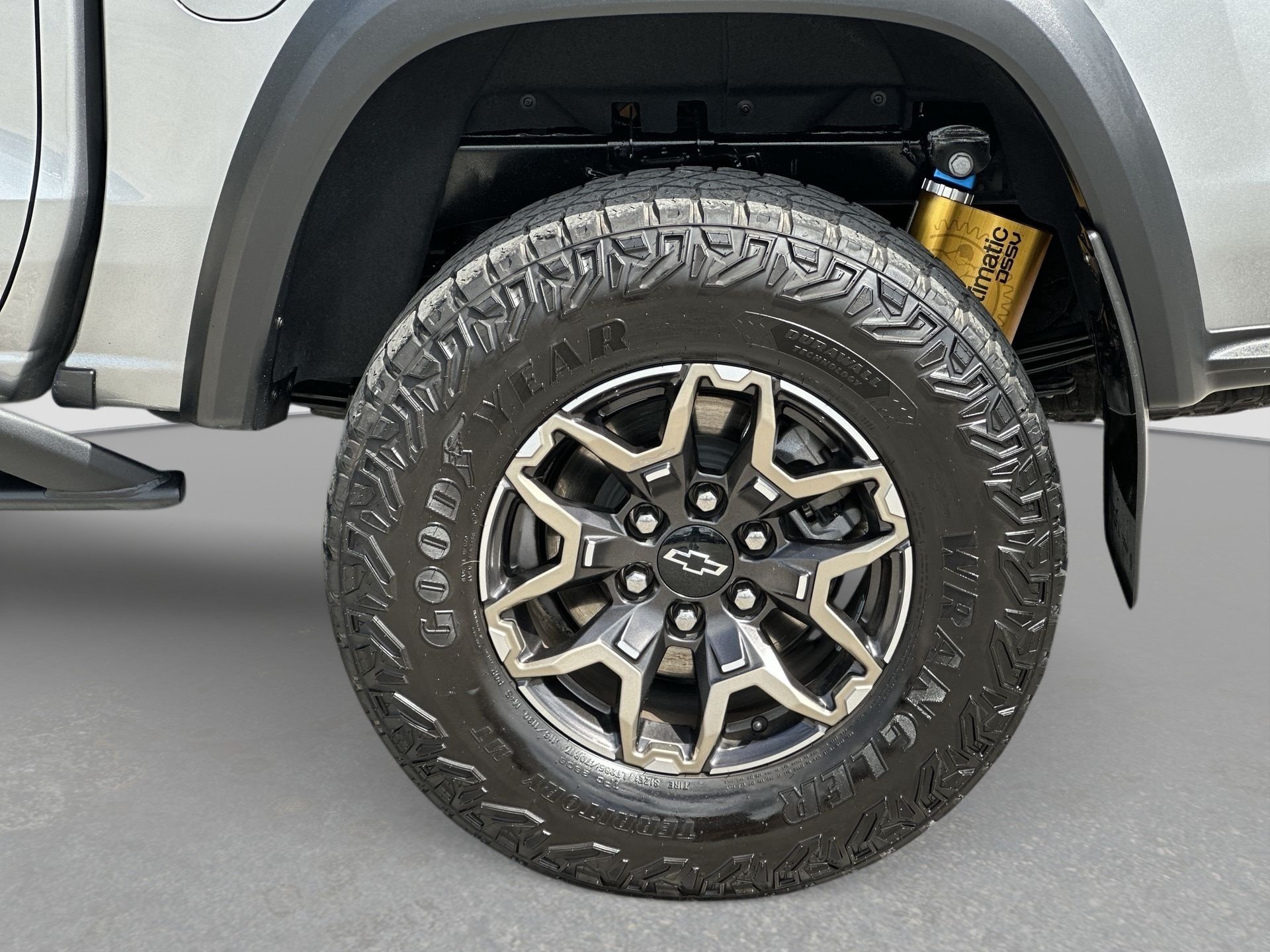 Certified 2024 Chevrolet Colorado ZR2 w/ ZR2 Convenience Package III AWD/4WD image 33