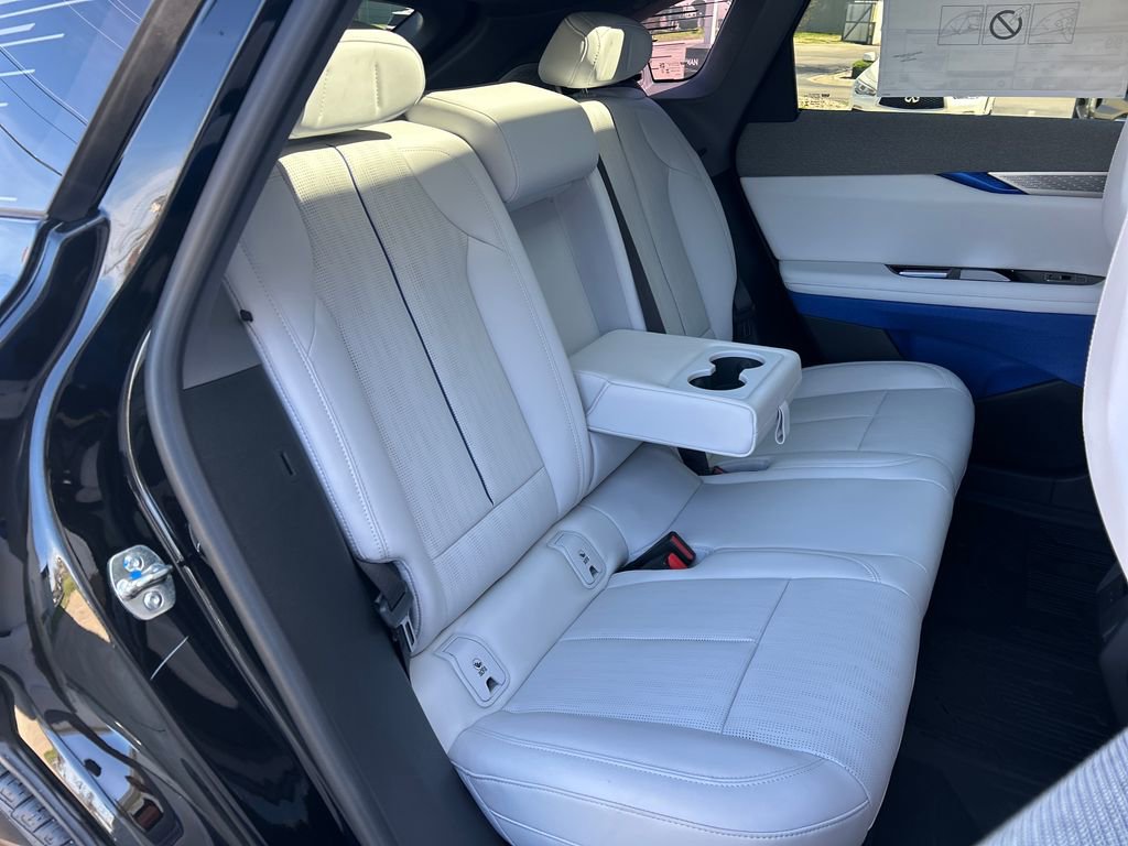 New 2026 Cadillac Optiq Sport 2 image 46