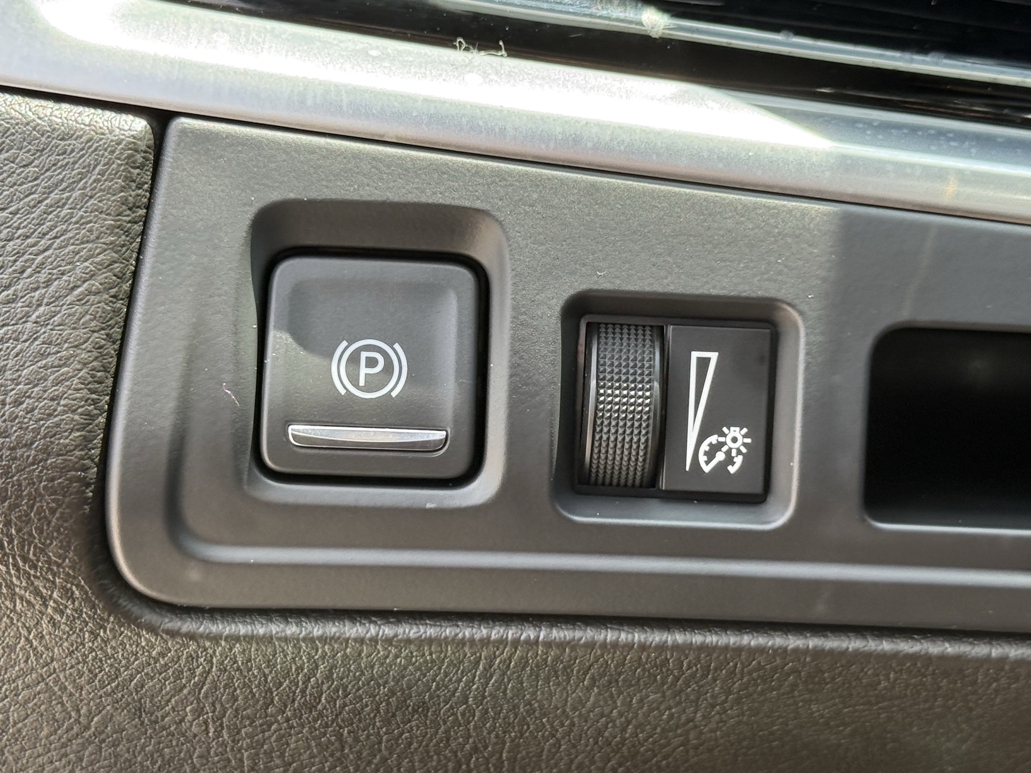 Used 2023 Cadillac XT6 Sport AWD/4WD image 26