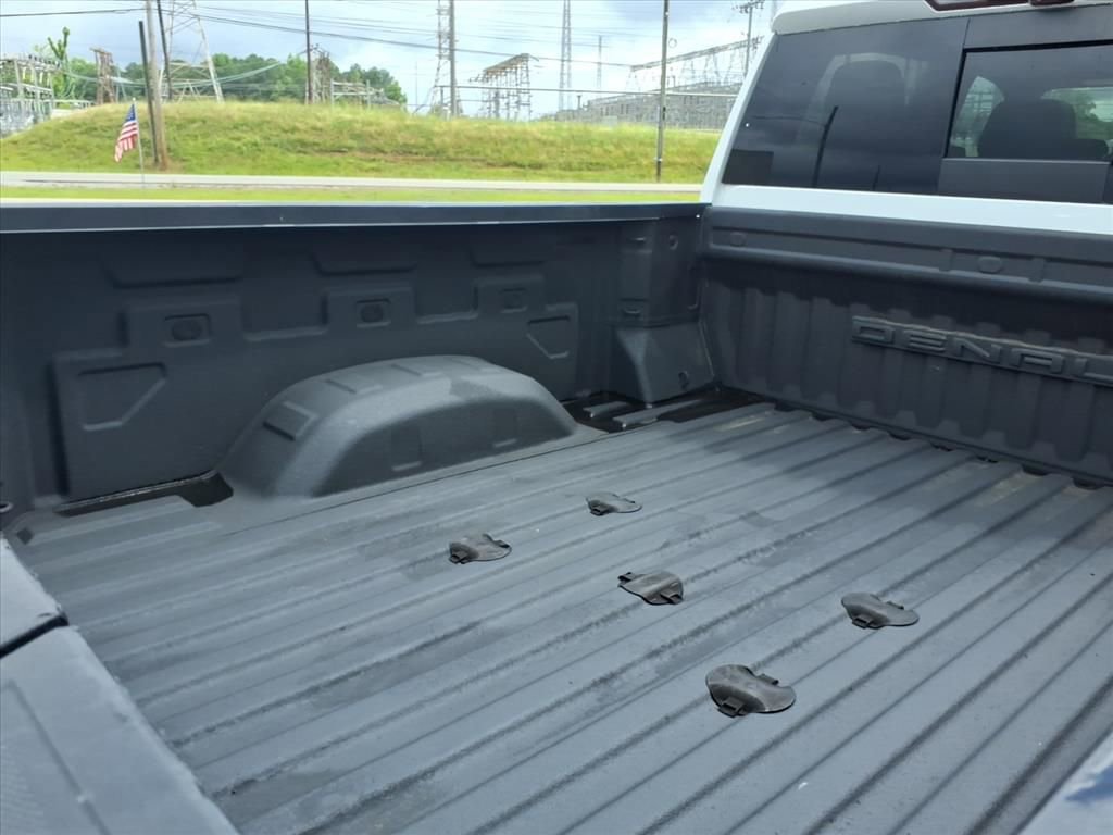 Used 2021 GMC Sierra 2500 Denali w/ Denali Ultimate Package AWD/4WD image 16