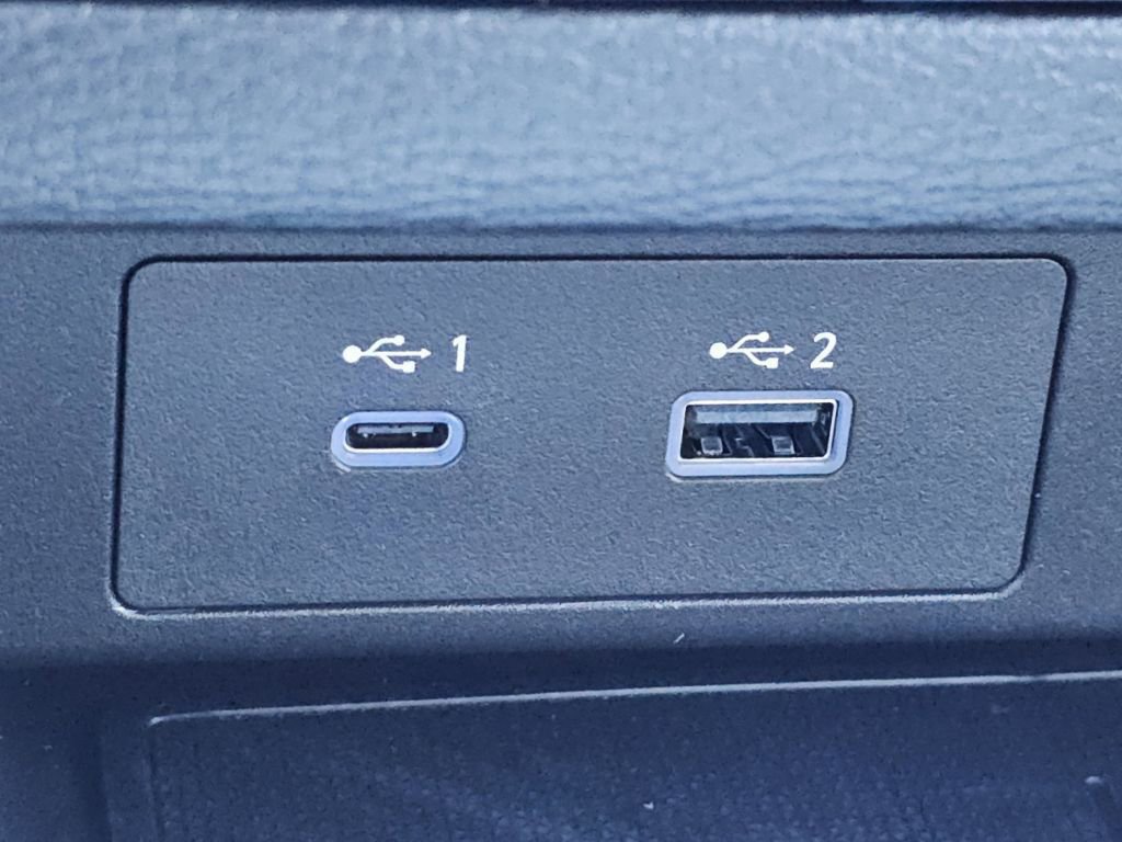 Used 2024 Mitsubishi Outlander SEL image 15