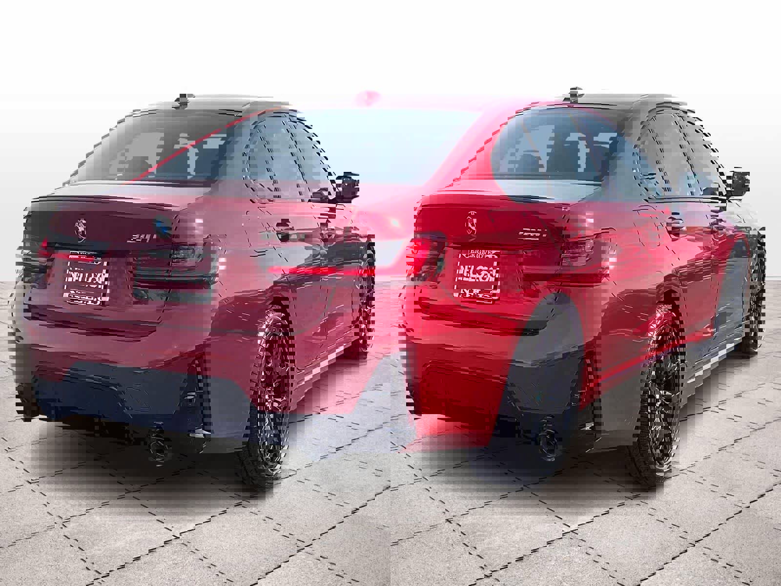 Used 2026 BMW 330i Sedan w/ M Sport Package image 15