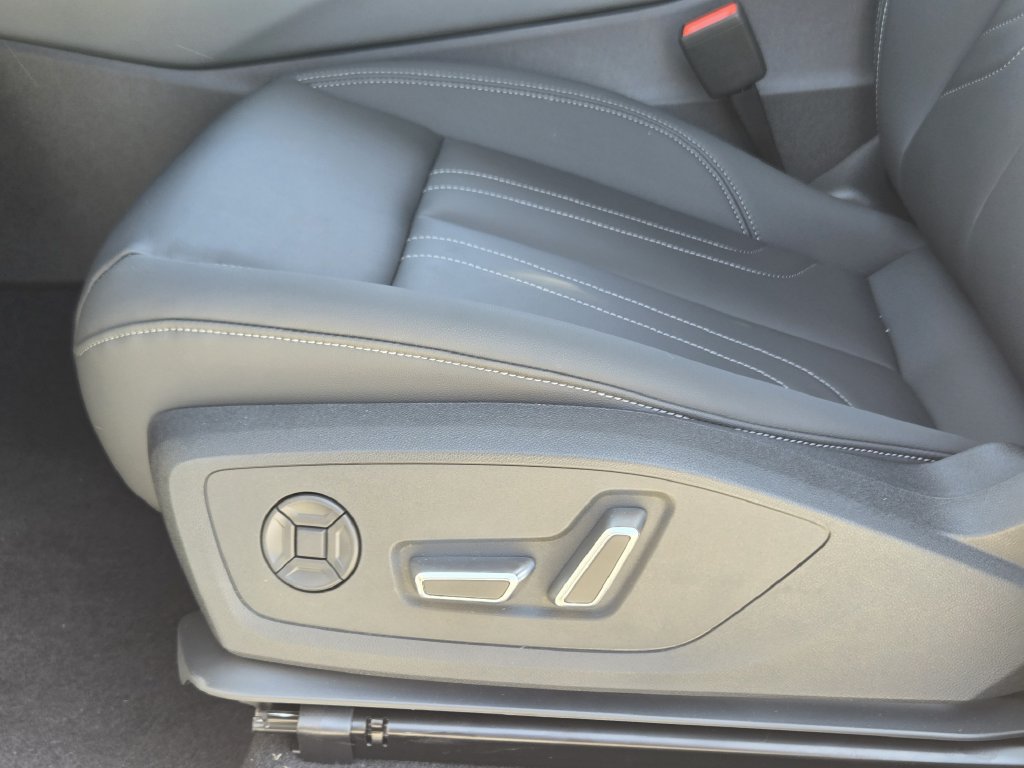 Used 2026 Audi Q3 quattro 2.0T AWD/4WD image 30
