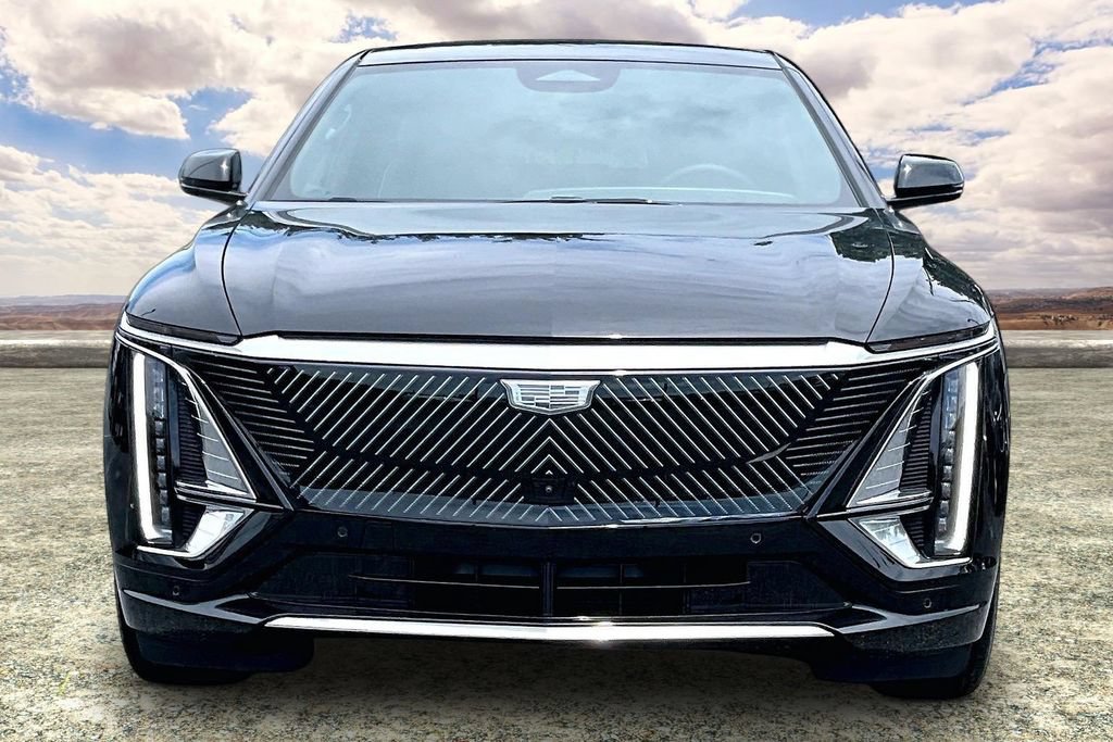Used 2024 Cadillac Lyriq Luxury w/ Nappa Leather Package RWD image 2