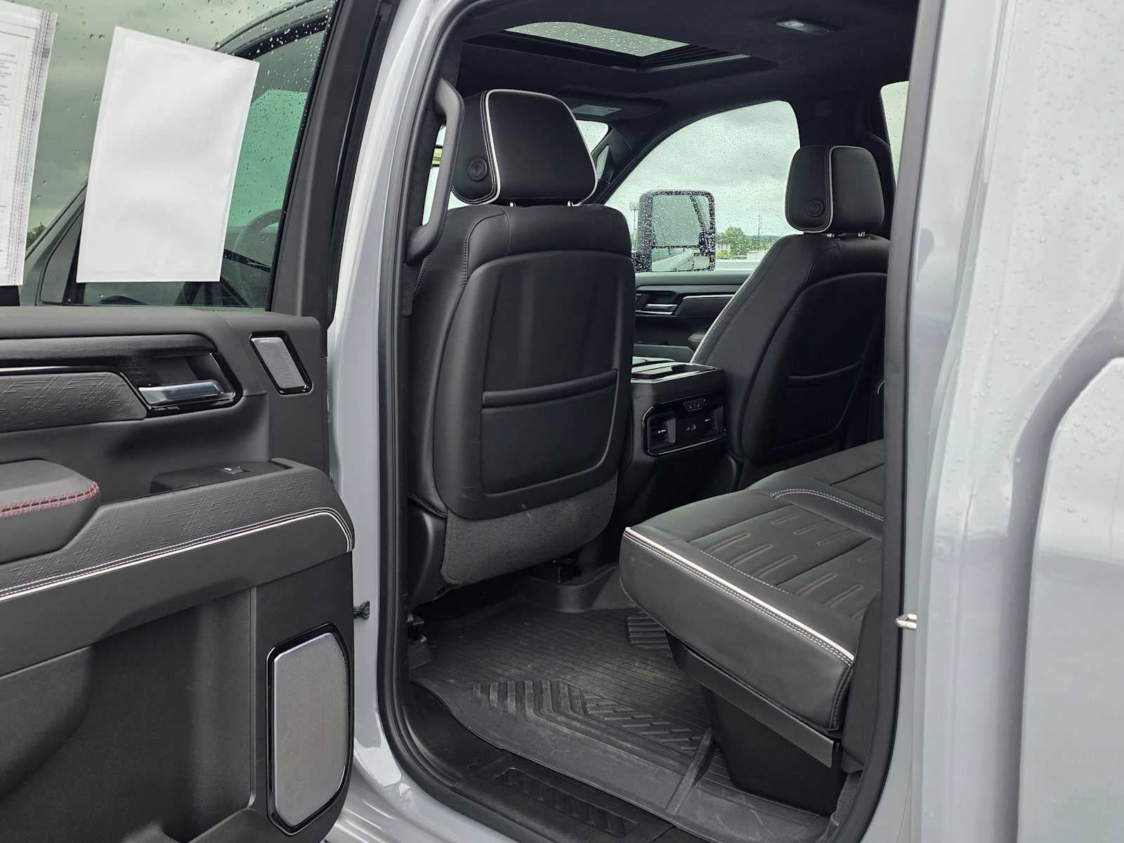 Certified 2024 GMC Sierra 2500 AT4X w/ AT4X AEV Edition AWD/4WD image 15