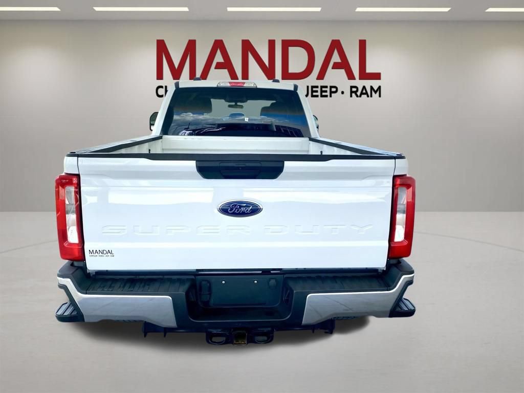 Used 2025 Ford F250 XLT AWD/4WD image 6
