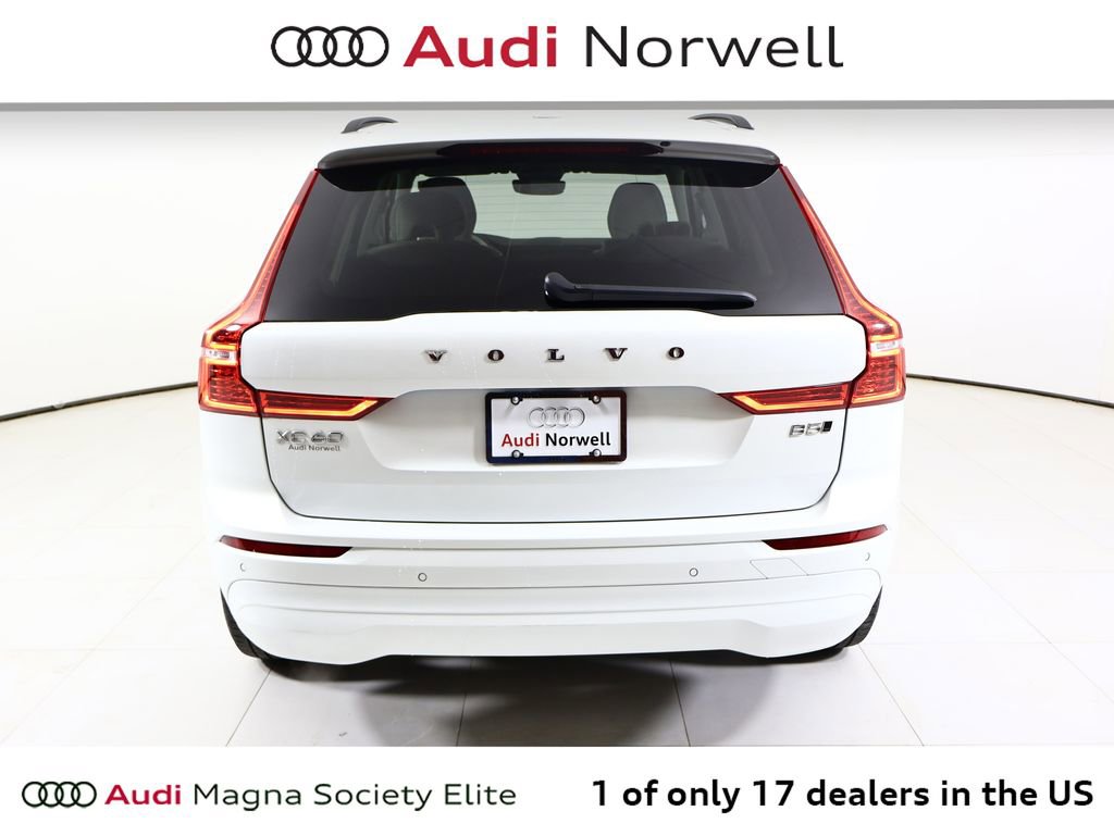 Used 2022 Volvo XC60 B5 Momentum w/ Climate Package image 14