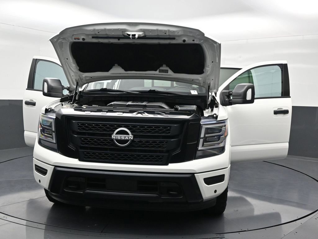 Used 2023 Nissan Titan SV w/ SV Convenience Package image 37