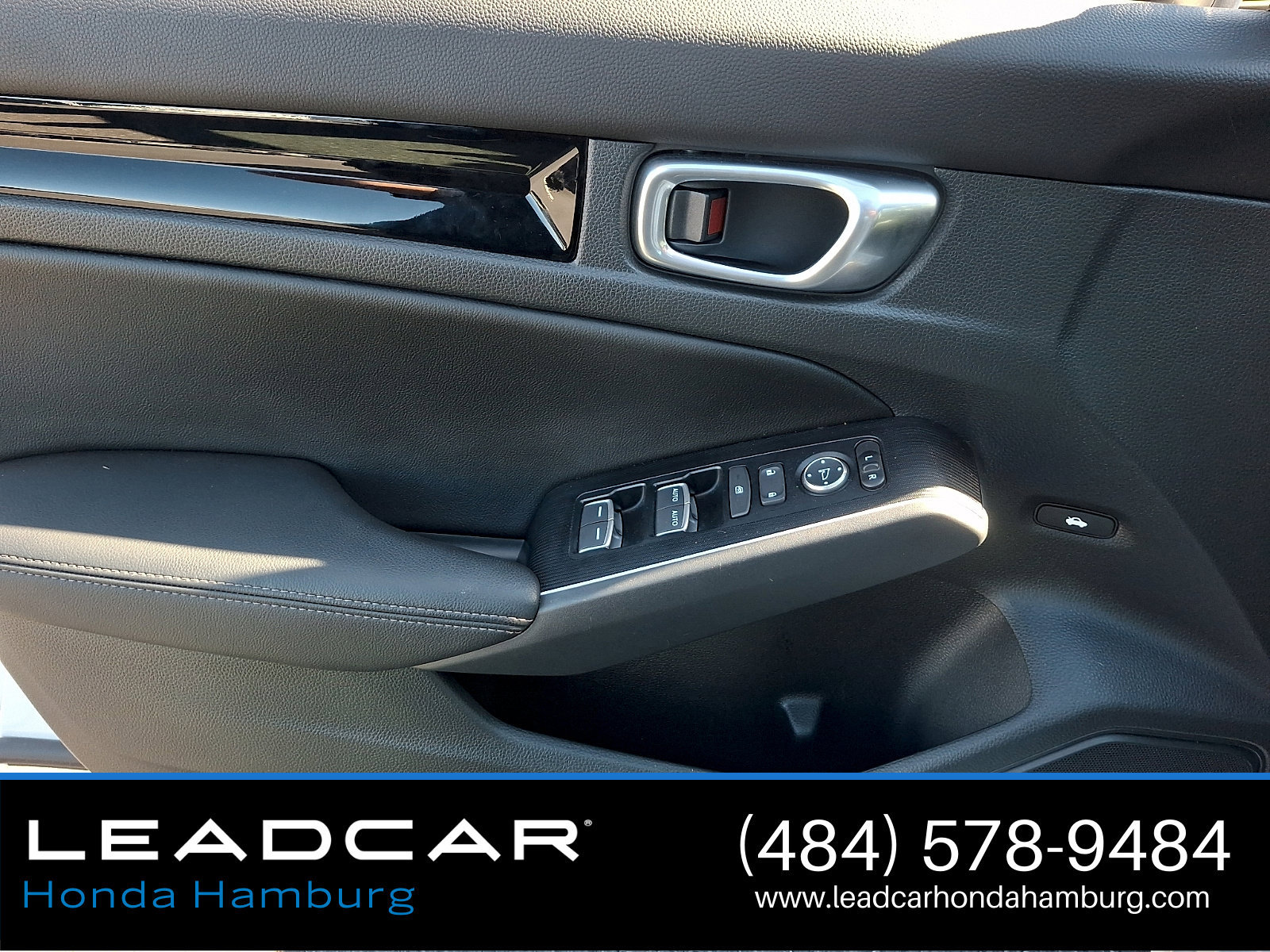 Used 2025 Honda Civic Sport Touring image 13