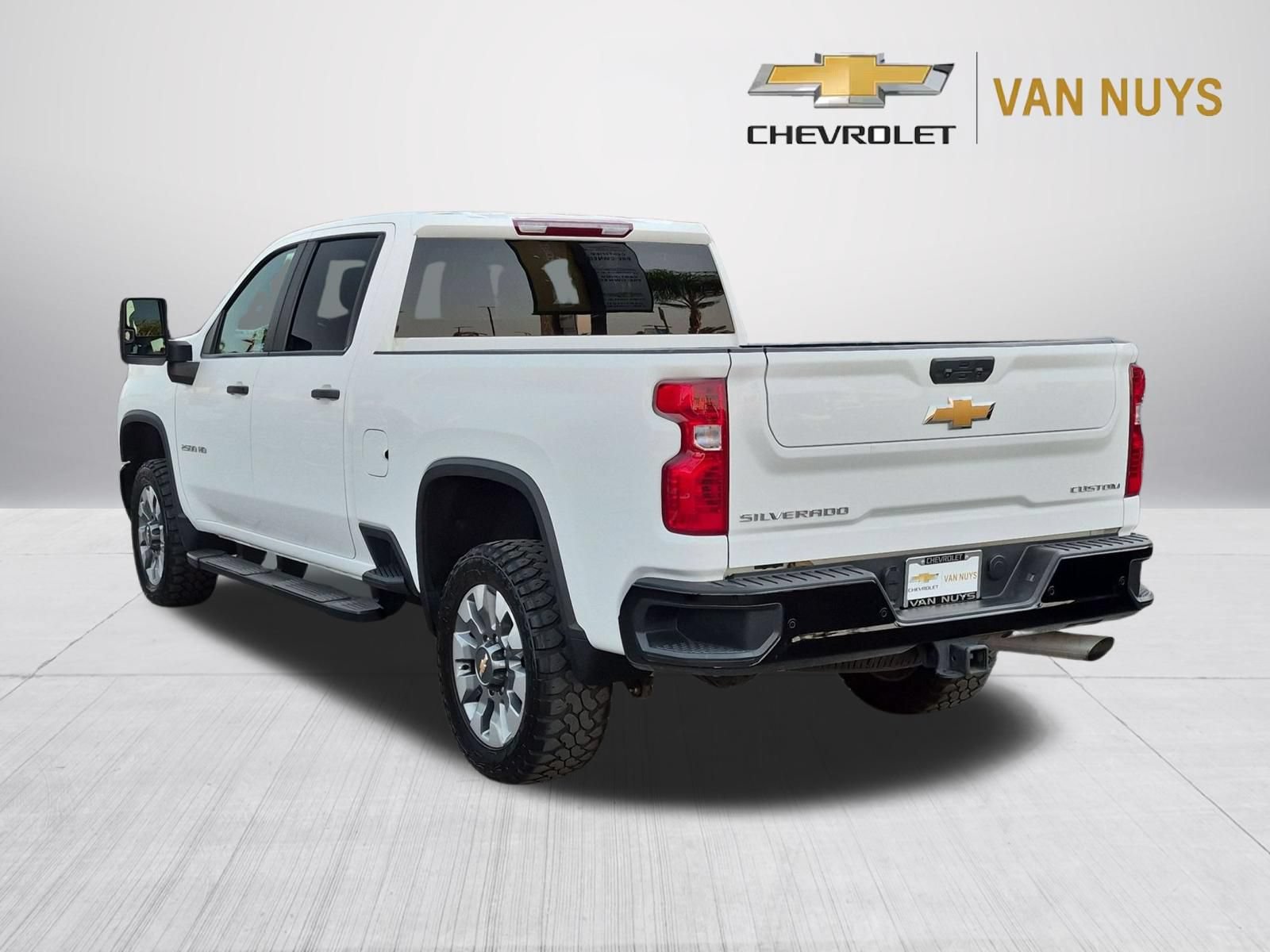 Used 2024 Chevrolet Silverado 2500 Custom w/ Custom Value Package RWD image 7