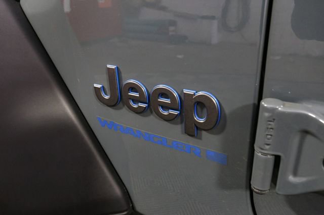 Used 2024 Jeep Wrangler Unlimited AWD/4WD image 8