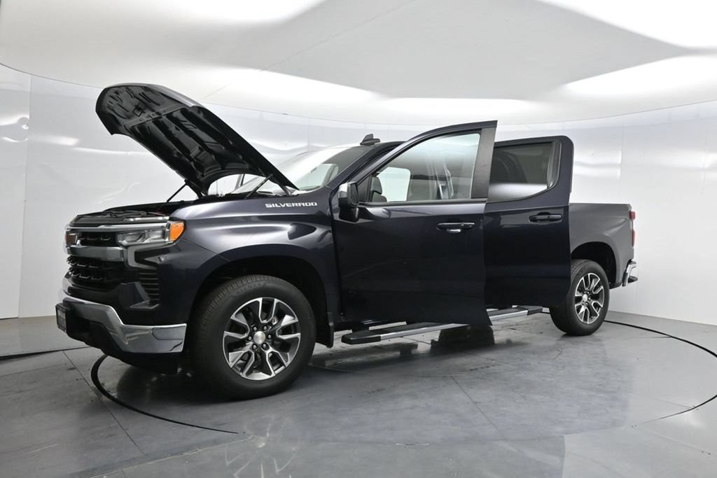 Used 2022 Chevrolet Silverado 1500 LT RWD image 43