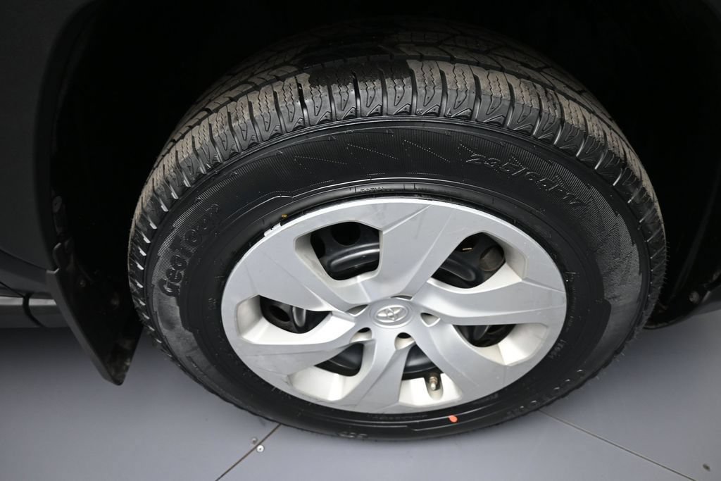 Used 2019 Toyota RAV4 LE w/ All Weather Liner Package AWD/4WD image 13